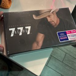 Garth Brooks 7 Disc Box Set 