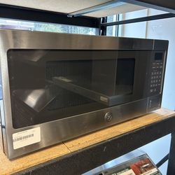 GE Counter Top Microwave