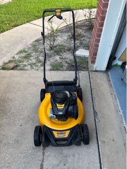 dewalt self propelled lawn mower