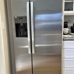 Refrigerator Like New Ge