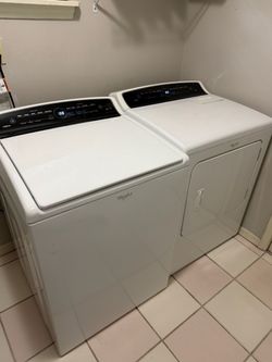 Whirlpool Cabrio Washer and Dryer Set