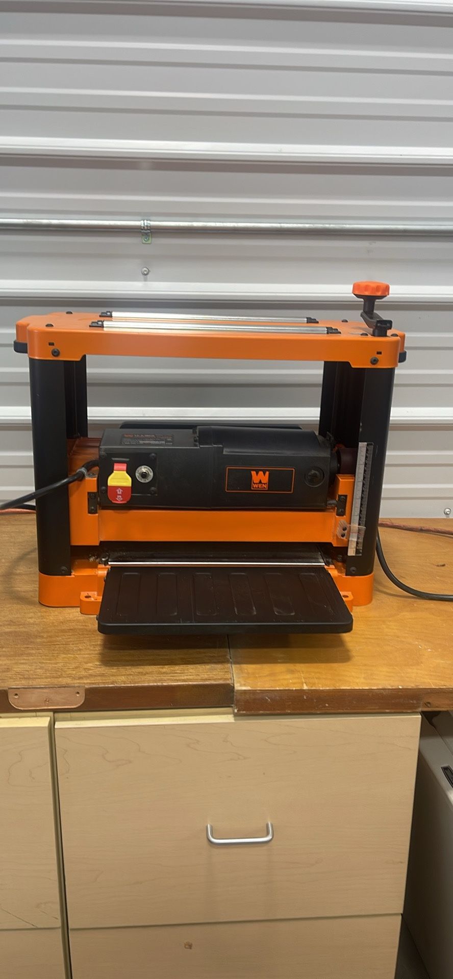 WEN 12 1/2 Inch Thickness Planer