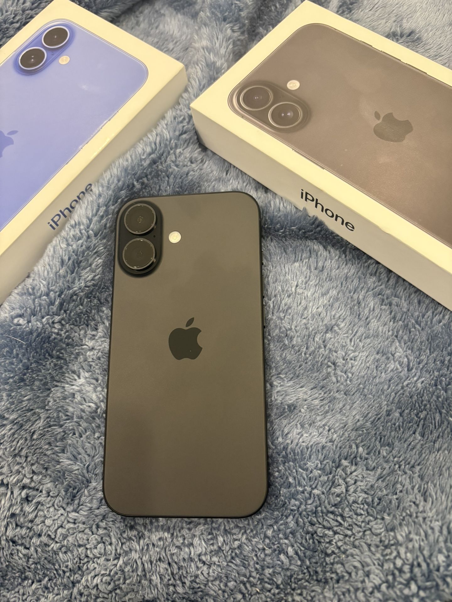 iPhone 16