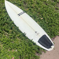 5’10 Superbrand Vapors surfboard
