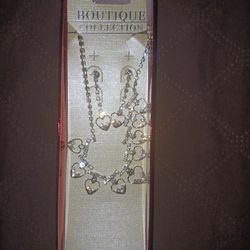 Nice HEARTS Rhinestone NECKLACE AND EARRINGS SET FIR $10