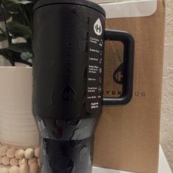32oz HydroJug Black Leopard!!! Brand New!