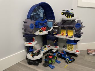 DC Batcave With Many Extra Bat Mobiles And Figurines