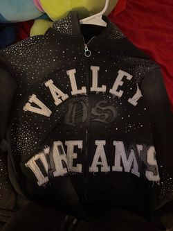 Valley Dreams Hoodie Size M