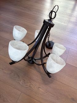 Chandelier / Hanging Light / Ceiling Light / Candelabra