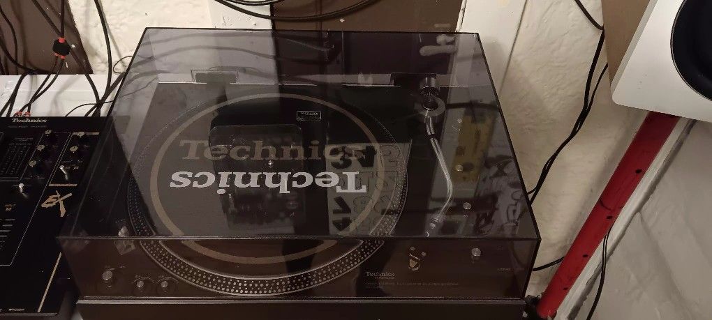 Technics Sl 1350 Original Turntable Pkayer 