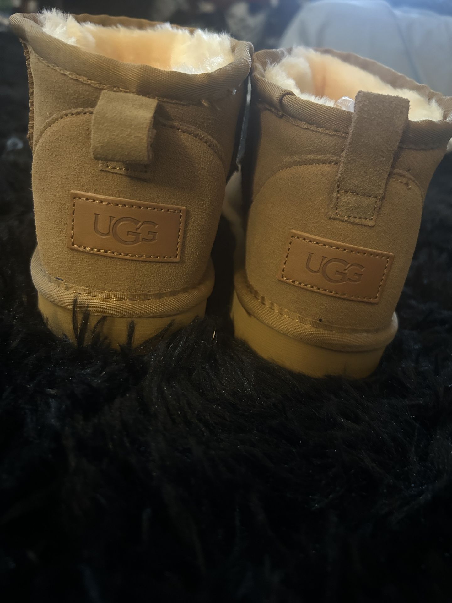Women’s UGGS Size 10s
