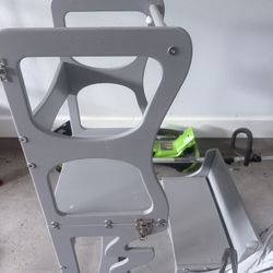 Toddler Table/stool