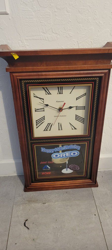 Hanover Oreo Pendulum Clock 