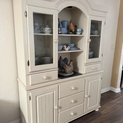 White Cabinet Hutch 