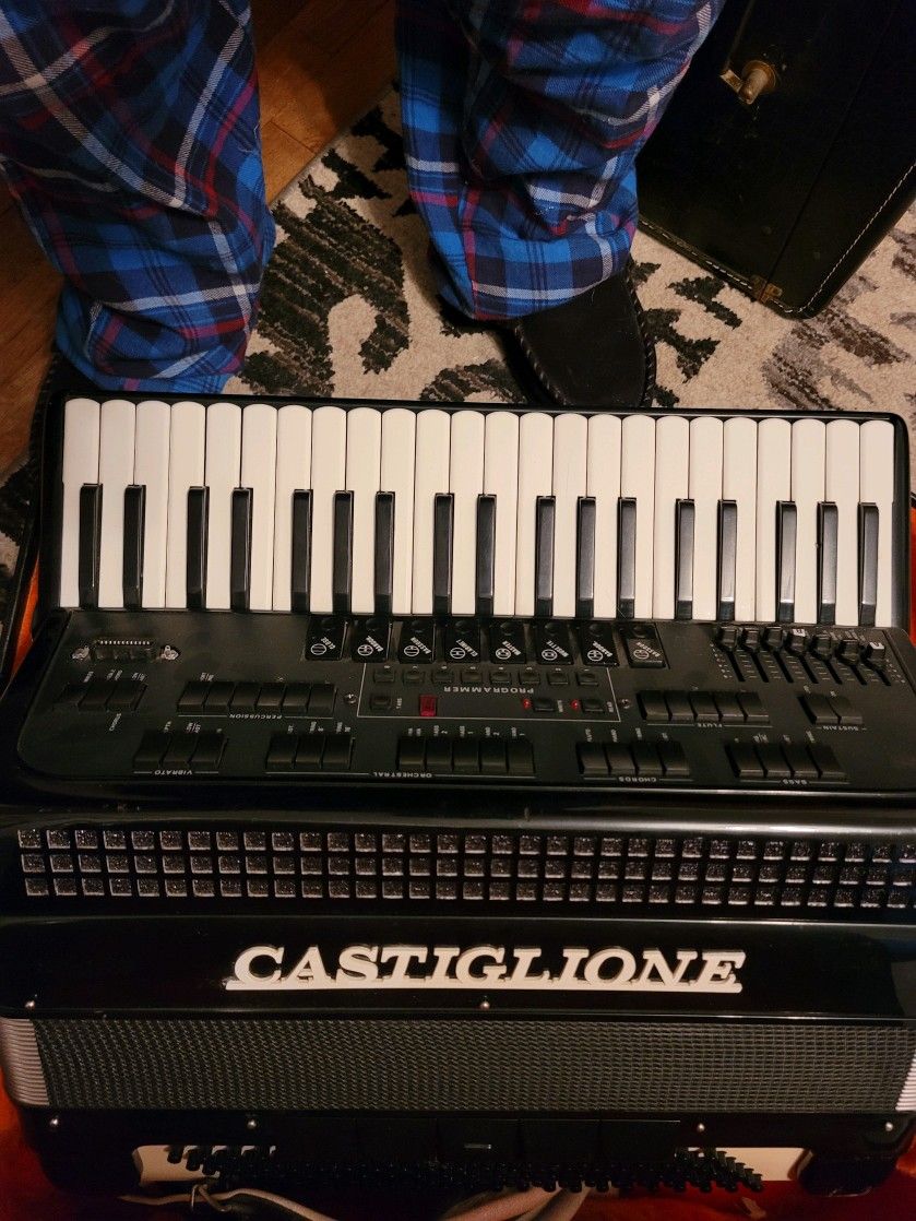 Castiglione Accordion 🪗