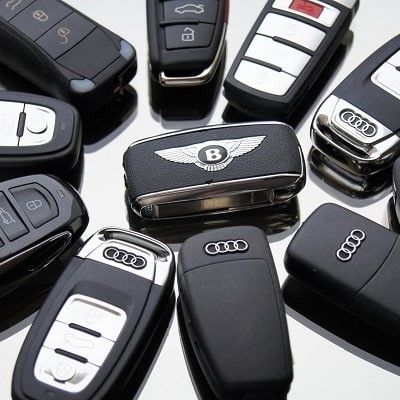 Car Keys & Remotes Sale with cutting and programming 