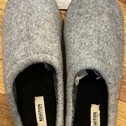Kennith Cole Men’s Slippers 