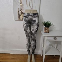 Nike Spodine Damskie Camo Print Power Essential Print Tight Leggings Size Small