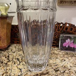 LENNOX WOODWARD FLOWER VASE