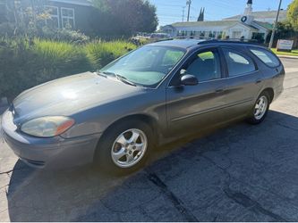 Ford Taurus wagon