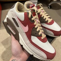 Nike Air Max 90 “Bacon” Size 10.5M