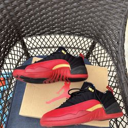 Jordan 12 SE Super Bowl
