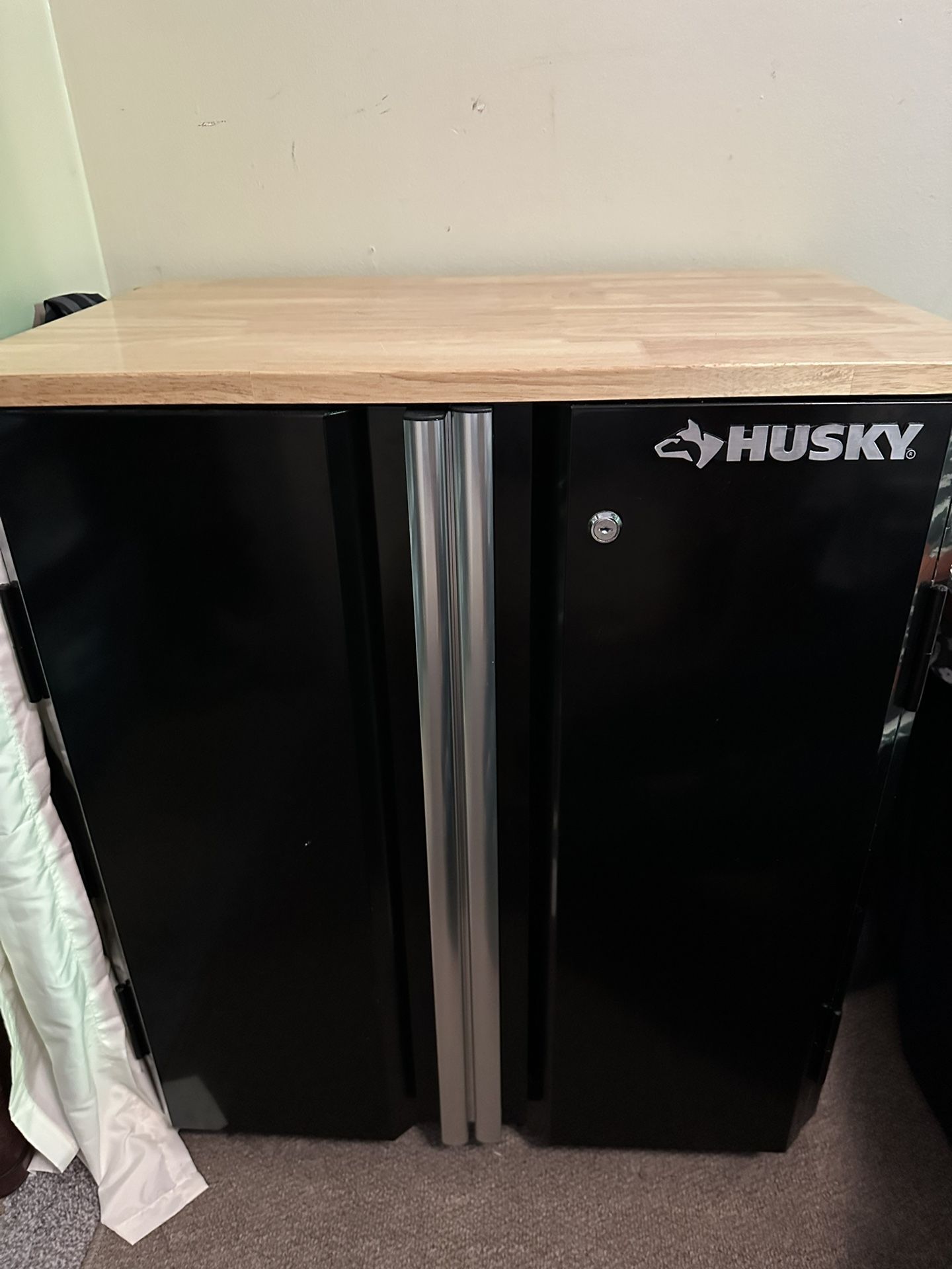 ‼️‼️HUSKY STORAGE CABINET FOR SALE‼️‼️
