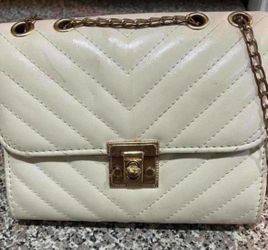 Women cream mini purse