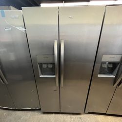 FRIGIDAIRE 33” SIDE BY SIDE REFRIGERATOR 