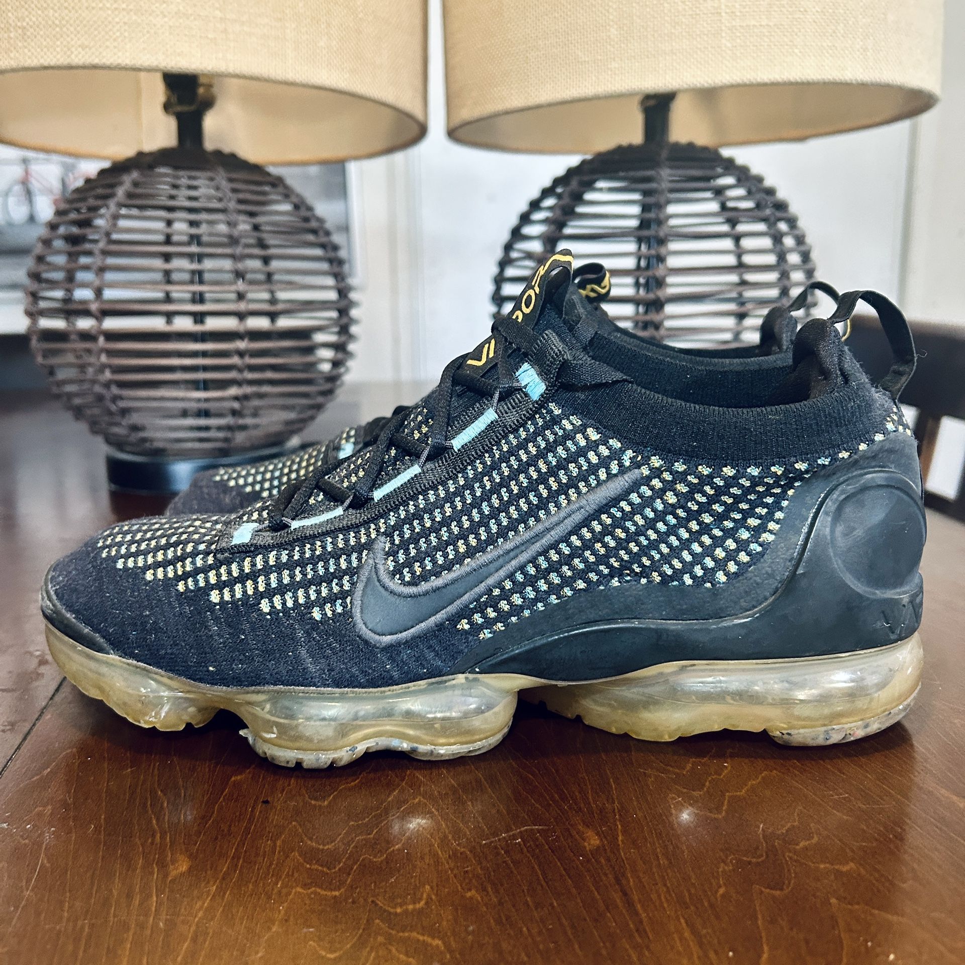 Nike Air Vapormax FlyKnit Men’s Size 10 (# DO5852-900