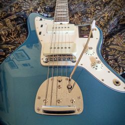 Vintage II Jazzmaster Lake Placid Blue 1966 Reissue