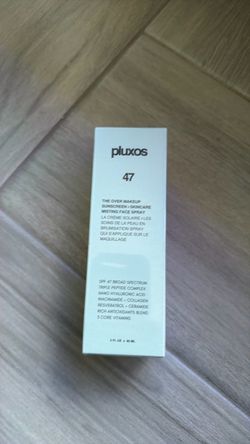 Pluxos 47 SPF Misting Face Spray