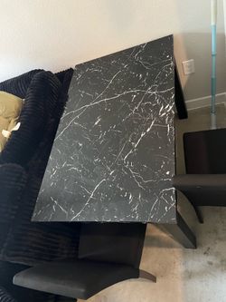 Table w\ 2 chairs