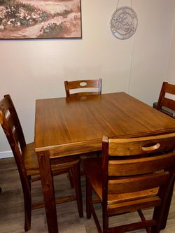Counter Height Dining Table Set with 4 Chairs – Solid Wood, Excellent Condition, Great Value