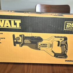 Dewalt Sawzall XR 20 V DCS382B