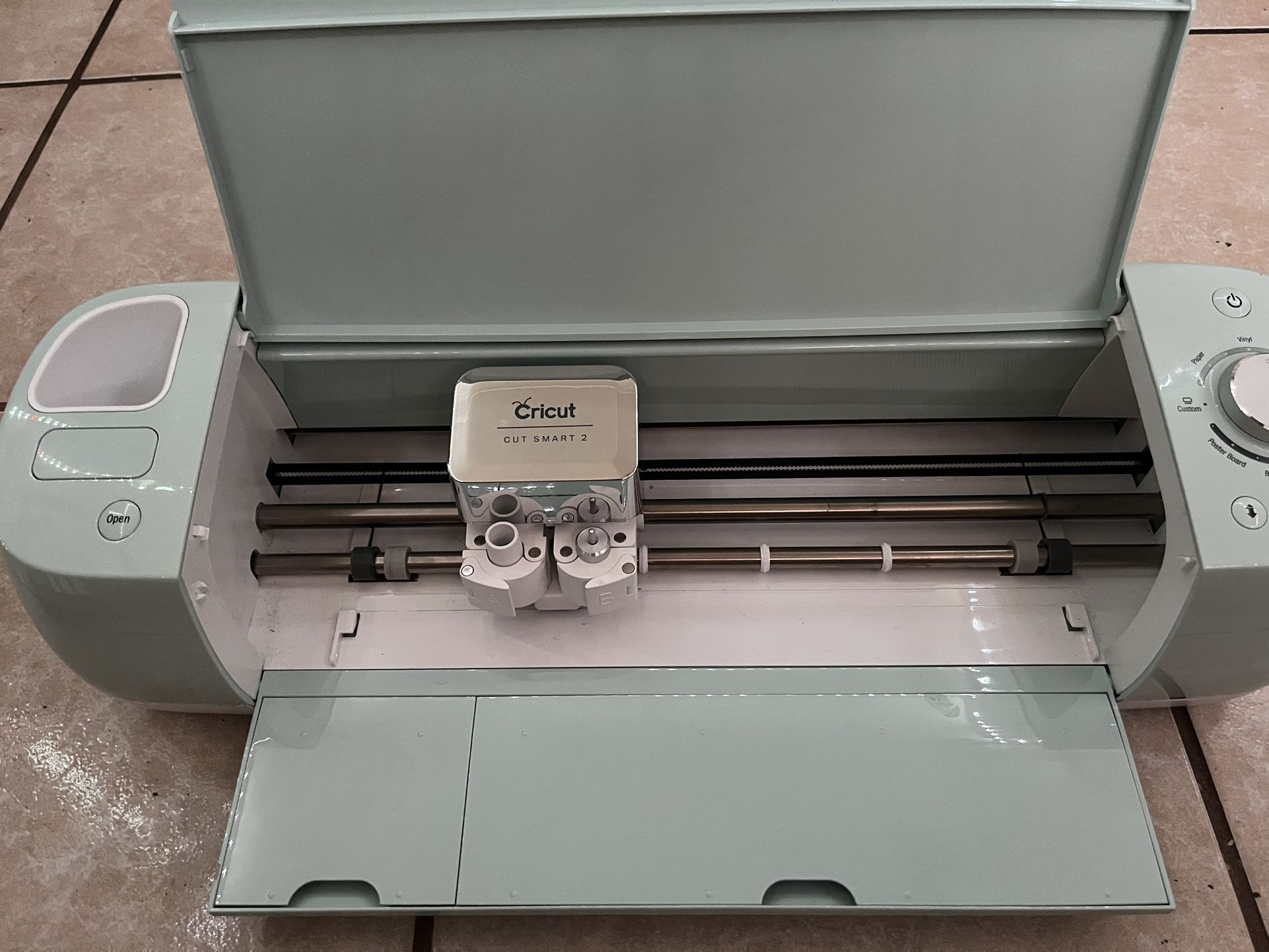 Set: Cricut Explore Air 2 and Cricut Easy Press 2