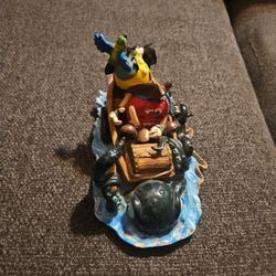 Rare M&M's Disney's Pirates of the Caribbean DEAD MAN'S CHEST  Octopus Boat