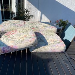  Cushions  custom-Made