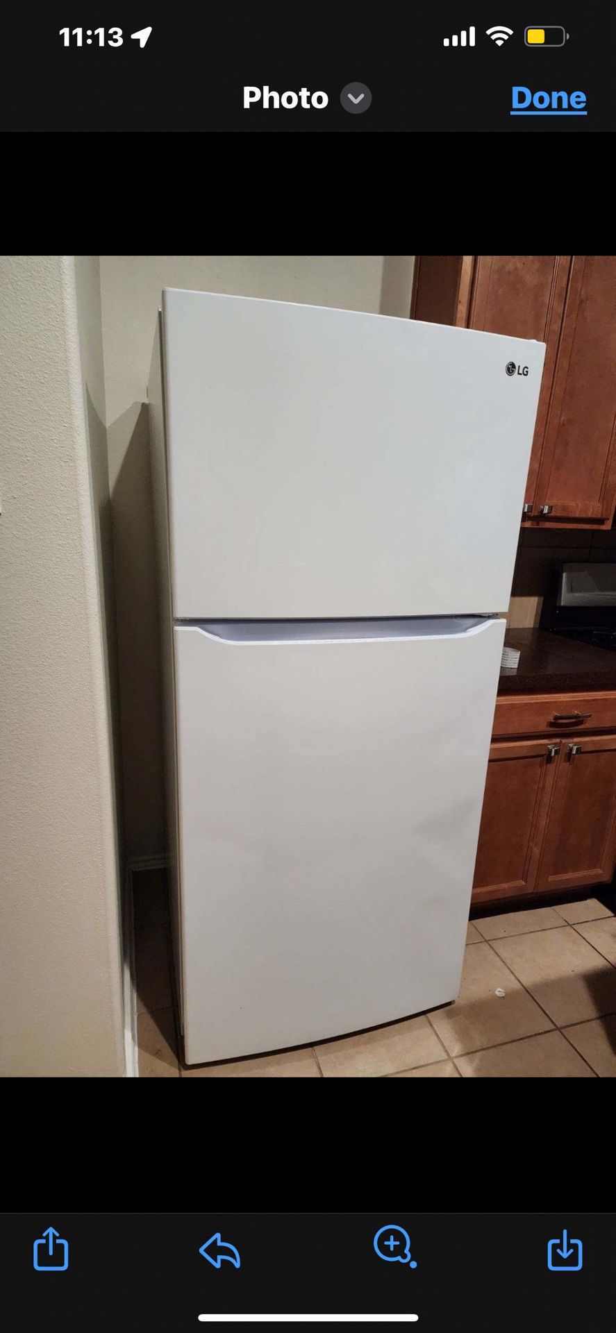 LG  White Refrigerator/Freezer