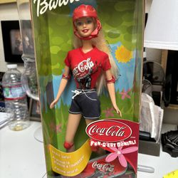 2001 Coca-Cola Skateboard Fun C'est Genial! Barbie Doll Special Edition