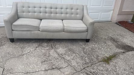 Gray Tufted 3-Seat Sofa