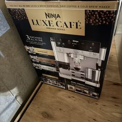 Ninja Luxe Café