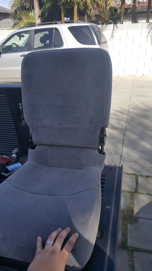 1992 1996 Ford F150 Center Console Jump Seat Fits Lightning 1992 1996 Ford F150 Center Console Jump Seat Fits Lightning For In South Gate Ca Offerup