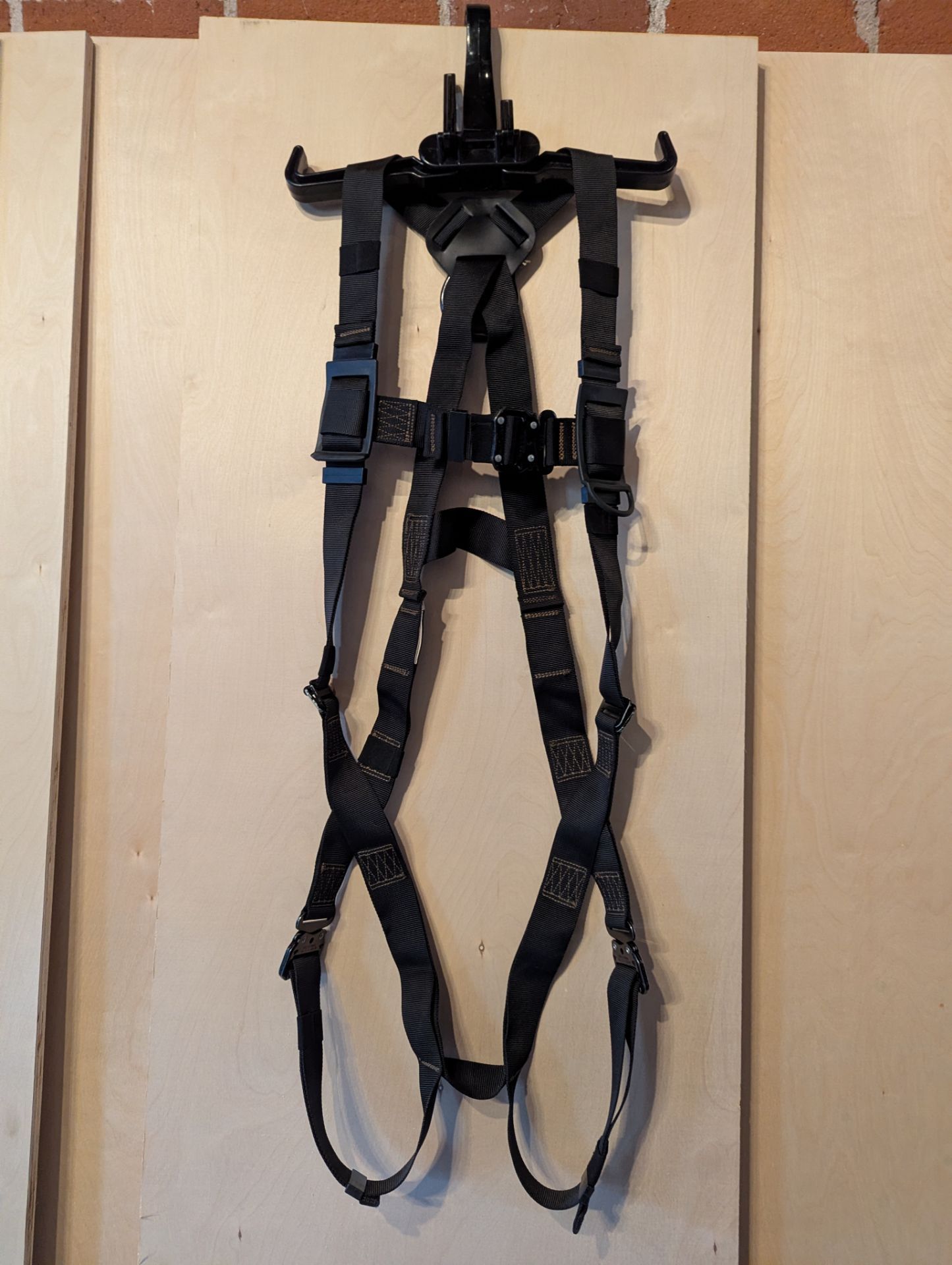 Full body safety harness