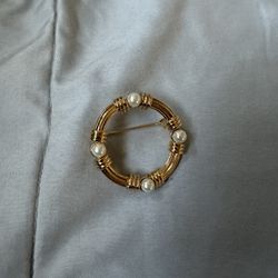 Vintage broche