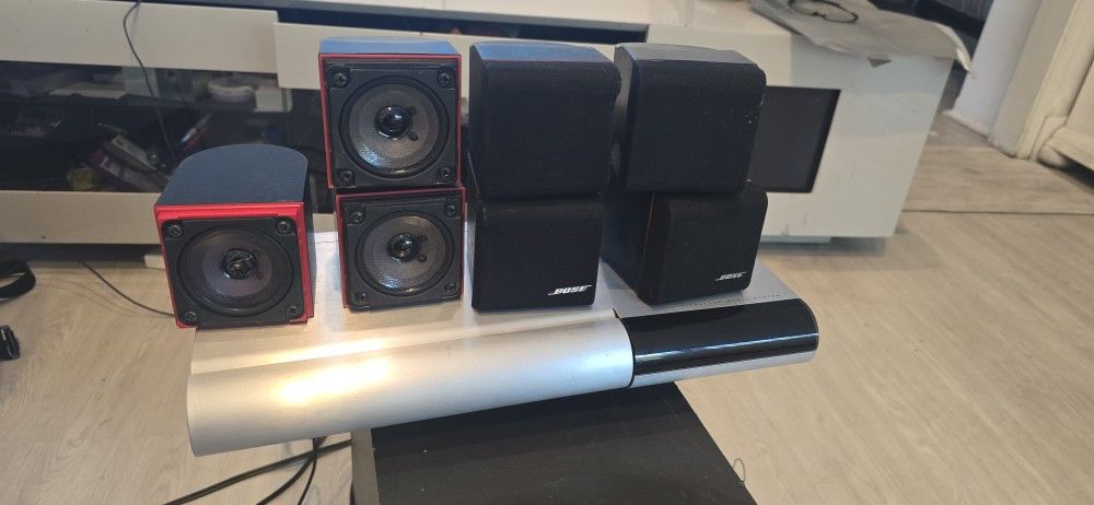 BOSE LIFESTYLE MUSIC SYSTEM C1 CD Changer Lifestyle Speakers Subwoofer Remote