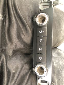 07 Denali cigarette lighters / switches