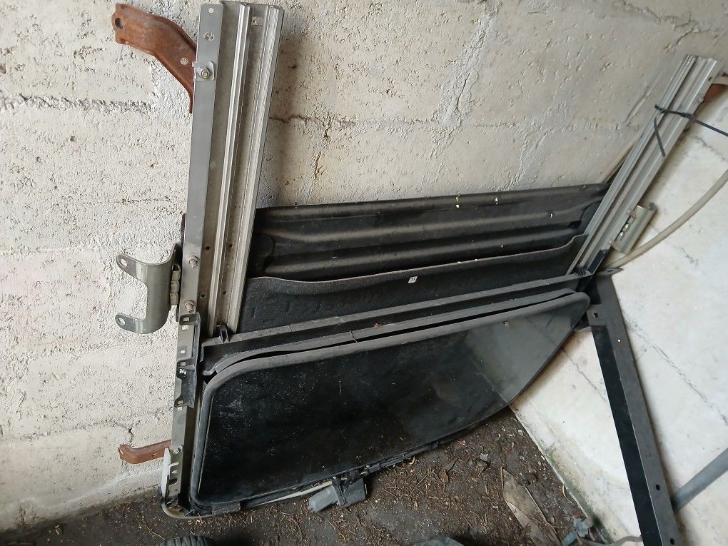 2014 Lexus IS250 Sunroof Unit