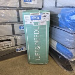 Tuft & Needle Full Mattress New!