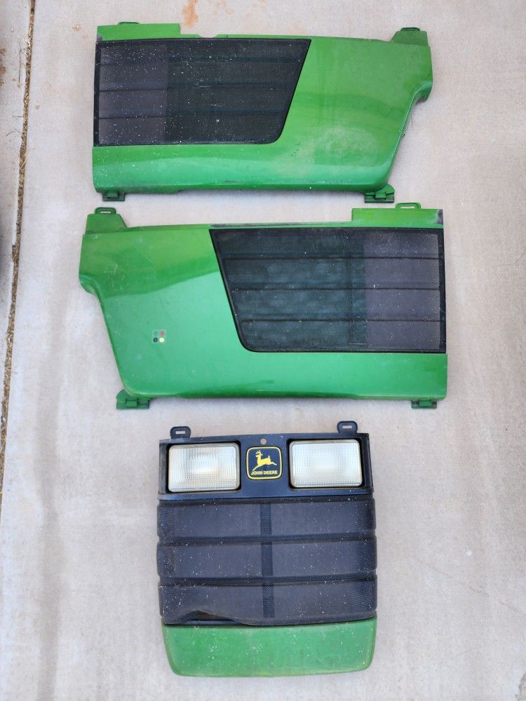 OEM John Deere 4500 & 4600 & 4700 Tractor Side Panels & Grille Assembly